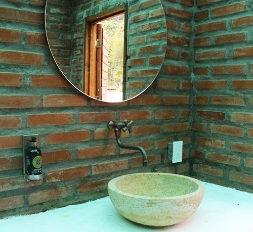 Baño habitación doble Shiraz